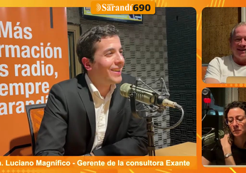 Entrevista a Luciano Magnífico en Informativo Sarandí